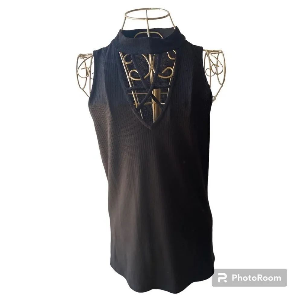 Doe & Rae Ribbed Cutout Mock Neck Sleeveless Top Small Black